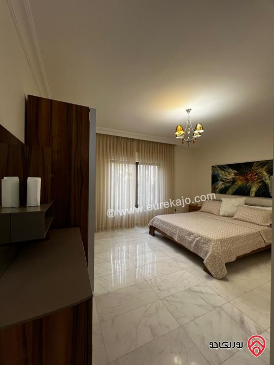 شقة مفروشة طابق أول مساحة 211م للايجار في عمان - ام اذينة