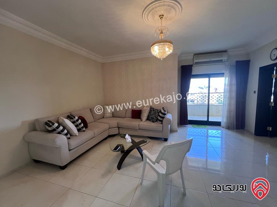 شقة مساحة 305م طابق ثاني للبيع في عمان - الرابية