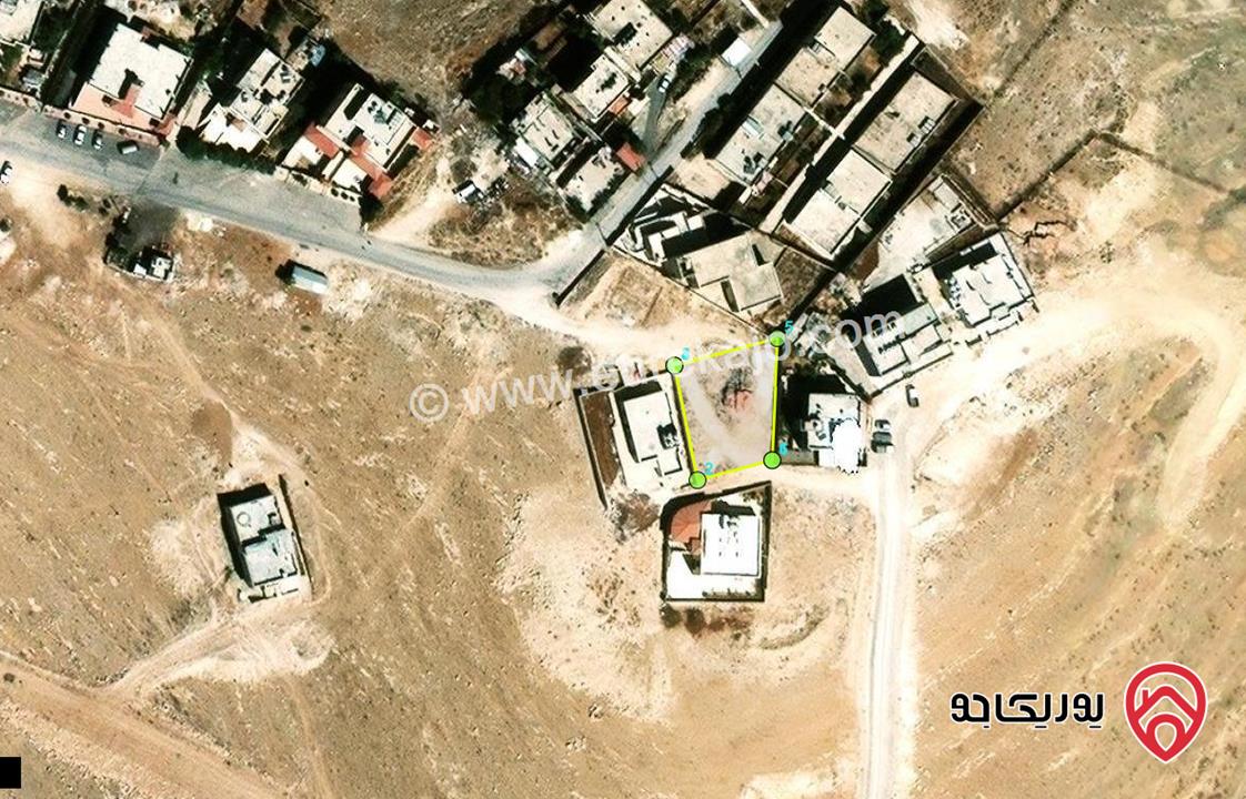 قطعة ارض مميزة جدا مساحة 621م للبيع من اراضي شرق عمان - ماركا حوض المرقب  تقع بين فلل منطقة مطلة على عمان الغربيه شوارع 16 م سكن ج نسبه 51 %