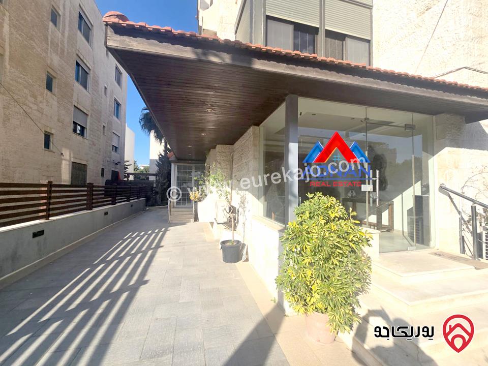 شقة ارضية مفروشة مساحة 200م داخلي و 300م خارجي للايجار في عمان - عبدون