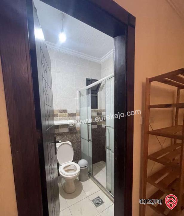 شقة فارغة طابق أرضي مساحة 150م للإيجار في عمان - الجبيهة 