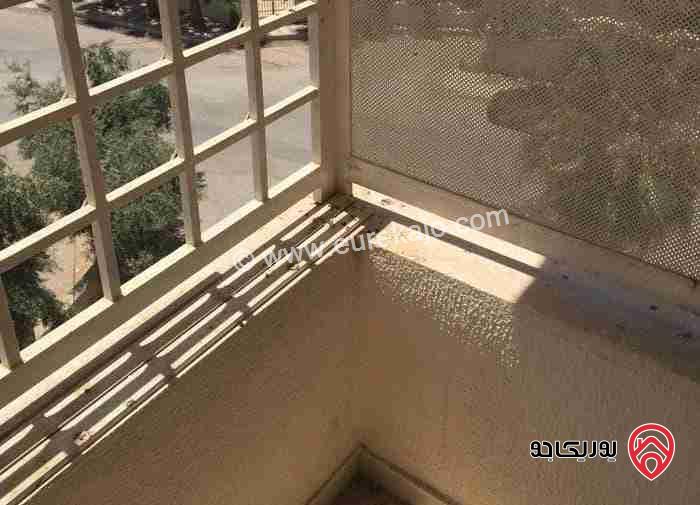 شقة طابق ثالث مساحة 110م للايجار في عمان - ضاحية الرشيد 