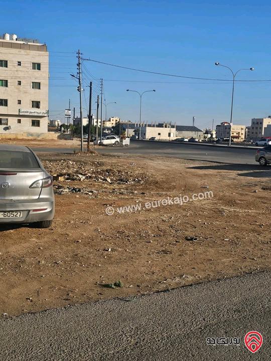 قطعة مميزة مساحة 567م على شارعين للبيع واصل كل الخدمات في عمان - جاوا