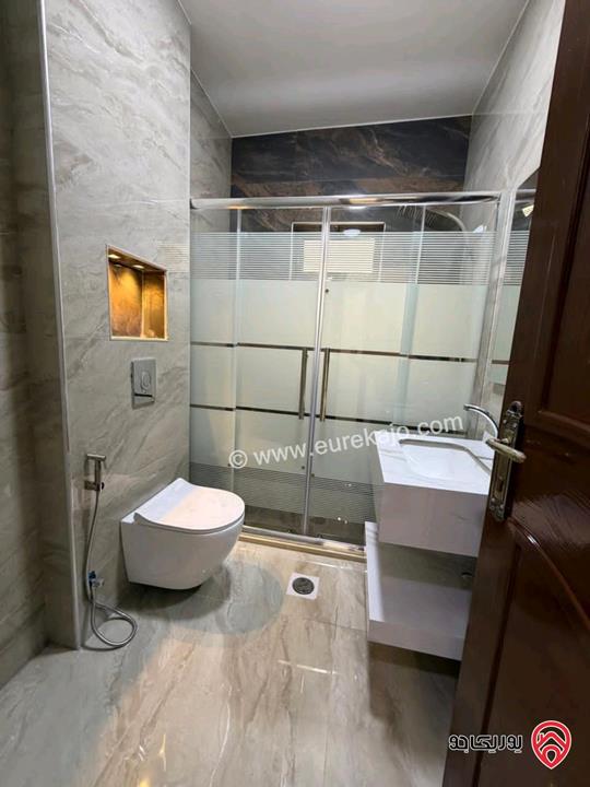 شقة طابق أول مساحة 180م للبيع في عمان - خلدا 