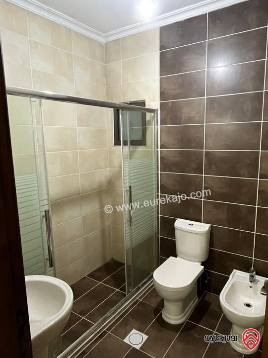 شقة فارغة طابق أرضي معلق مساحة 120م للإيجار في عمان - الفحيص 