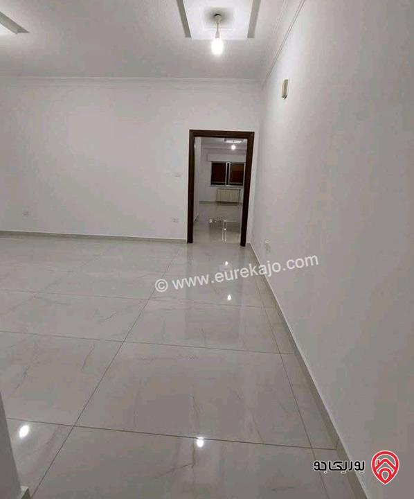 شقة فارغة مساحة 130م طابق ثالث للايجار في عمان - تلاع العلي