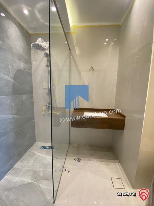 شقة فاخرة للبيع في عمان خلدا - قرب إشارة البنك العربي طابق اول 175م تشطيب سوبر ديلوكس لم تسكن