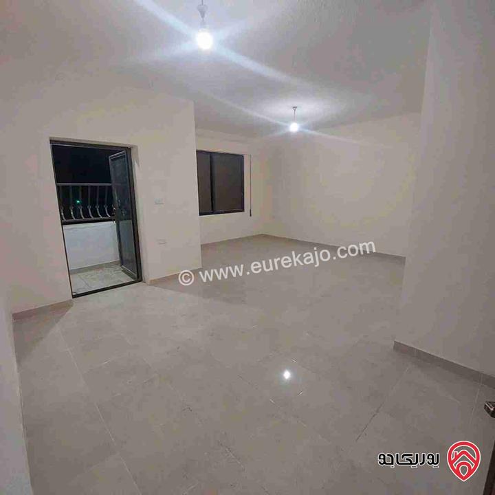 شقة طابق ثاني مساحة 150م للبيع أقساط في الزرقاء الجديدة 