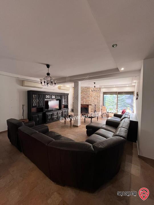 فيلا متلاصقة مساحة 600م على أرض 400م للايجار في عمان - عبدون