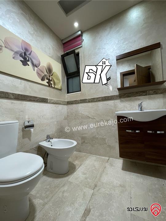 شقة فارغة مساحة 200م طابق ثاني للإيجار في عمان - خلدا