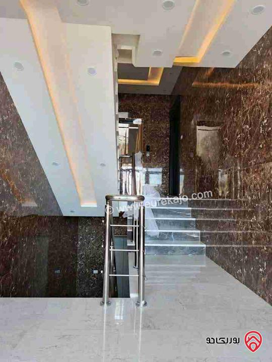 شقة ديلوكس مساحة 240م للايجار في عمان - البنيات طريق المطار 