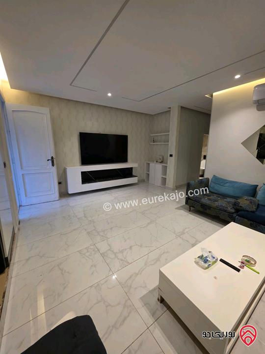 شقة أرضية مساحة 100م للإيجار مفروشة في عمان - أم السماق