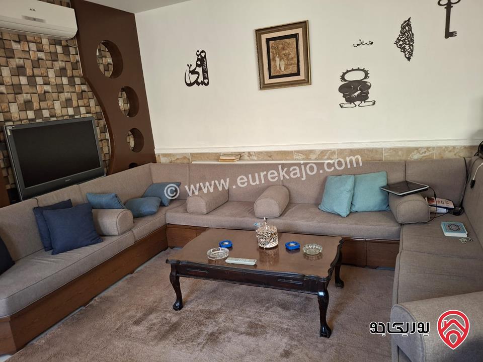 فيلا دوبلكس مساحة 200م على أرض 250م للبيع في عمان - طبربور 