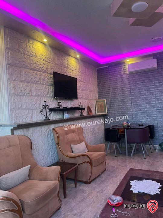 شقة مفروشة مساحة 120م للايجار في اربد 