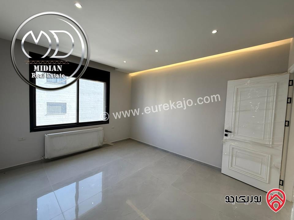 شقة فارغة للايجار في عمان - ام السماق مساحة 230م طابق ثاني تشطيبات ديكورات فاخرة جديدة لم تسكن