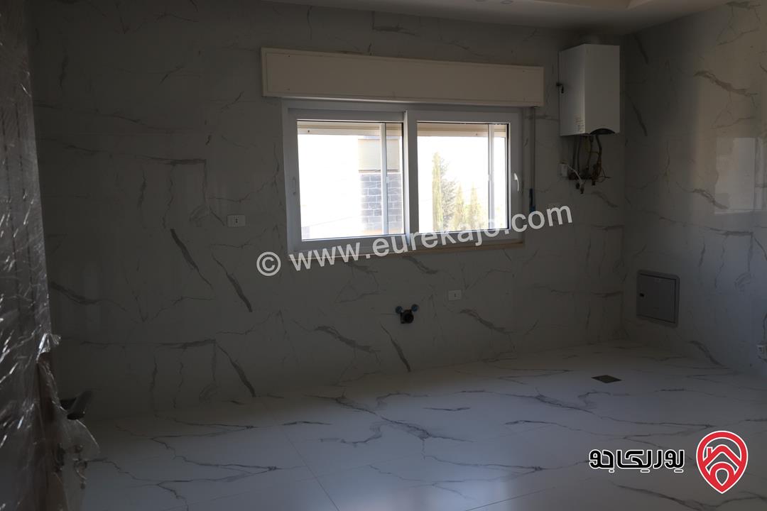 شقة جديدة 183م طابق ثالث للبيع في عمان - خلدا بإطلالة رائعة وموقع هادئ