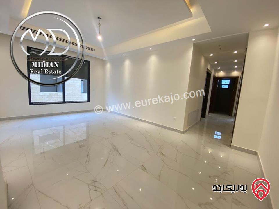 شقة فارغة للإيجار في عمان - دابوق مساحة 200م طابق أول تشطيبات ديكورات عصرية فاخرة اطلالة جميلة جديدة لم تسكن