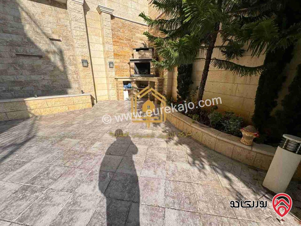 شقة سوبر ديلوكس طابق شبه ارضي مساحة 200م داخلي و 100م خارجي للايجار في عمان - طريق المطار 