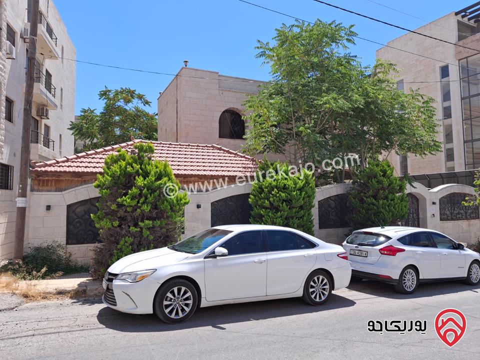 قطعة أرض مساحة 695م عليها بناء قديم 700م للبيع في عمان - ضاحية الأمير راشد 