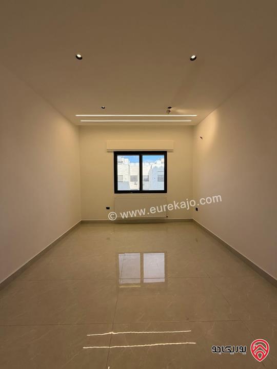 شقة طابق ارضي مساحة 130م مع ترس 50م للبيع في عمان - ربوة عبدون 