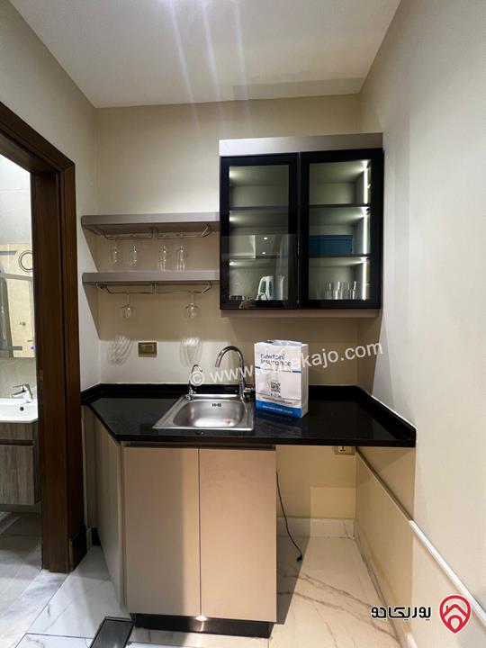 شقة طابق ثالث دوبلكس فاخرة مساحة 240م للبيع مفروشة في عمان - خلدا