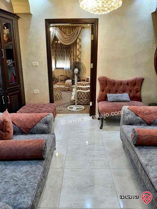 شقة مميزة طابق اول مساحة 115م للبيع في عمان - ام نوارة قرب دوار البنزين  