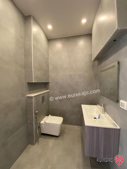 شقة سوبر ديلوكس طابق أول 185م للبيع في عمان - طريق المطار