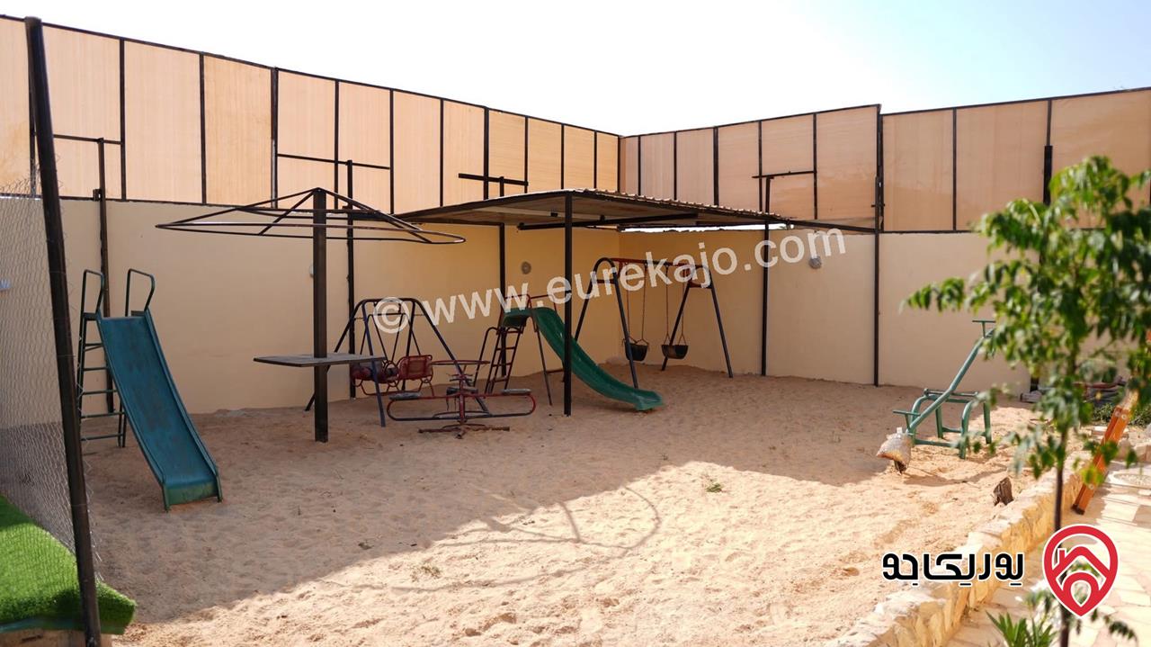شاليه على مساحة 1 دونم مع مسبح كبير ومسبح للاطفال للبيع في البحر الميت - الشونة الجنوبية