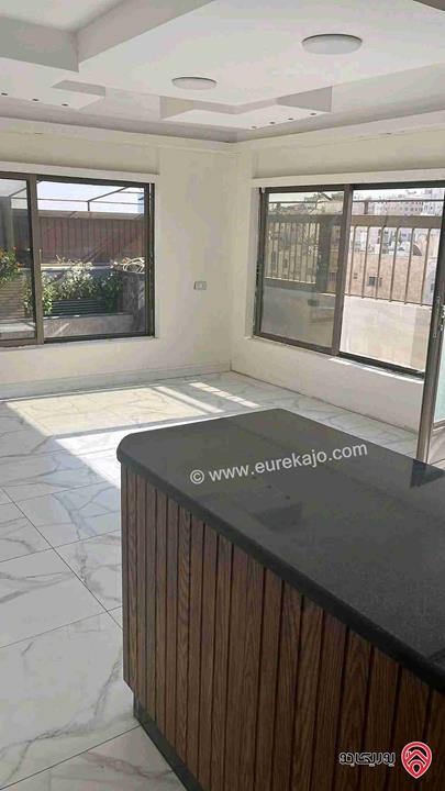 رووف مساحة 130م للايجار في عمان - خلدا 