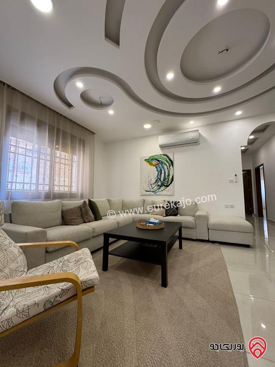 شقة أرضية مميزة مساحة 162م داخلي و 280م خارجي للبيع المنطقة الخامسة / العقبة