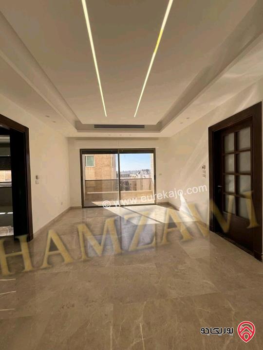 شقة سوبر ديلوكس طابق ثاني مساحة 310م للايجار في عمان - ام اذينة