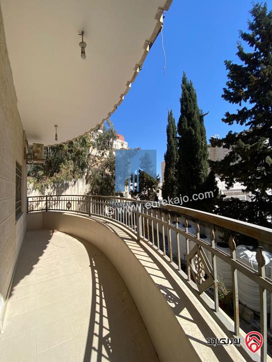 شقة مميزة طابق ارضي معلق 140م تشطيب سوبر ديلوكس للبيع في عمان - خلدا