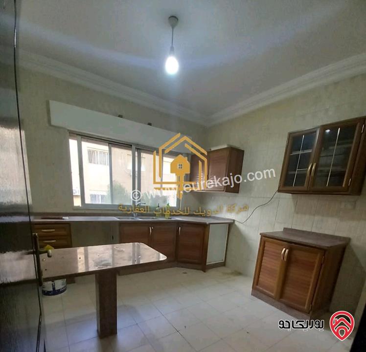 شقة فارغة طابق اول مساحة 110م للإيجار في عمان - ام السماق 