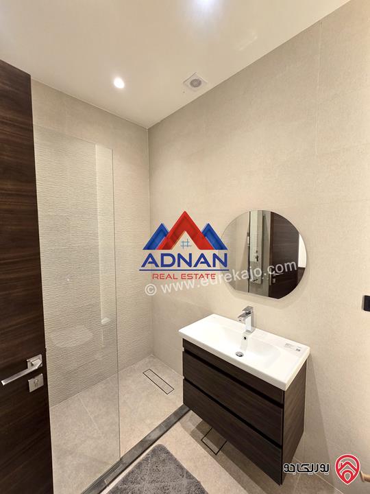 شقة ارضية جديدة مساحة 175م داخلي و 150م خارجي للايجار مفروشة في عمان - دير غبار