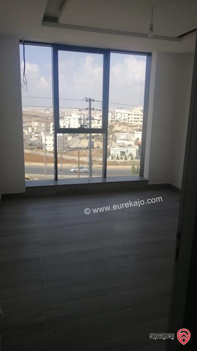 شقة طابقية سوبر ديلوكس مساحة 190م للايجار في مشروع أوكسجين في عمان - حي الياسمين رجم عميش 