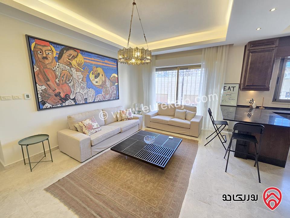 شقة مفروشة فخمة طابق ثاني مساحة 180م للايجار في جبل عمان