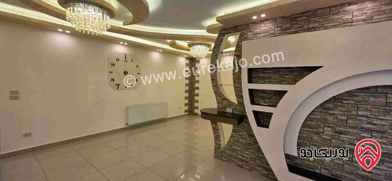 شقة فاخرة طابقية مساحة 224م شبه ارضية على منسوب للبيع في عمان - طبربور  