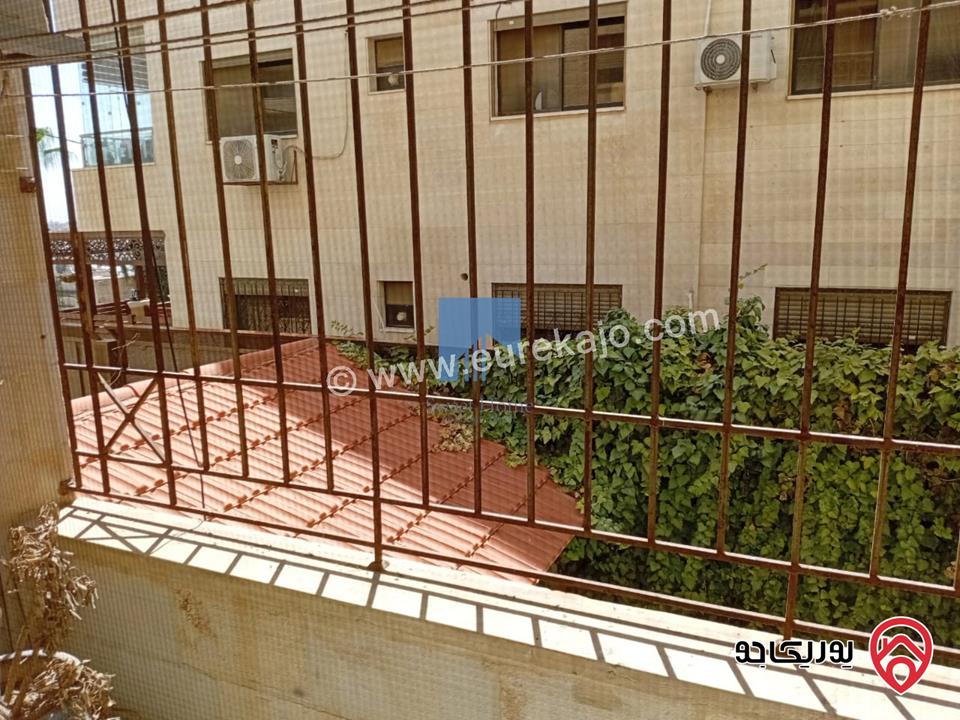 شقة أرضية مساحة 185م مع ترس 30م تشطيب سوبر ديلوكس للبيع في عمان - تلاع العلي