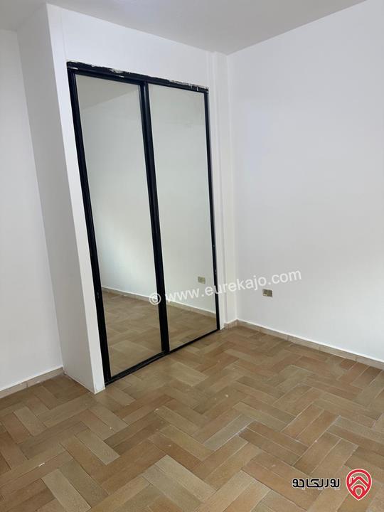 شقة طابق رابع مساحة 140م للبيع في عمان - أم اذينة