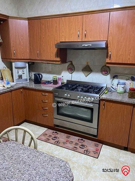 شقة للبيع في عمان- تلاع العلي قرب دوار الواحة طابق ارضي مساحة 120م + 35م