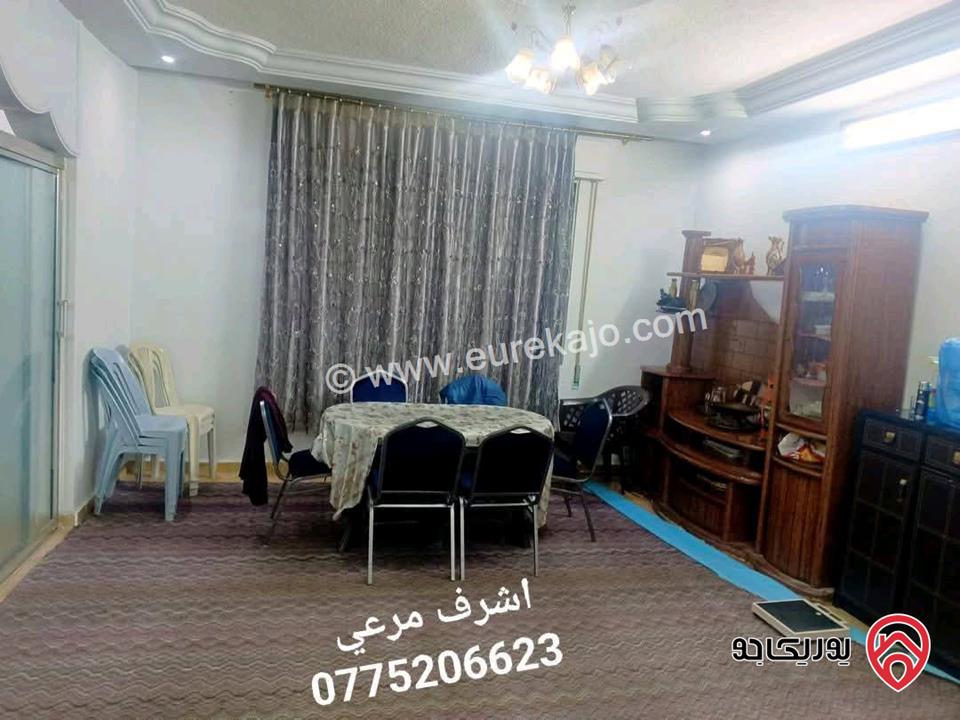 شقة طابق اول مساحة 165م للبيع في الزرقاء جبل المغير/ قرب برج بالي