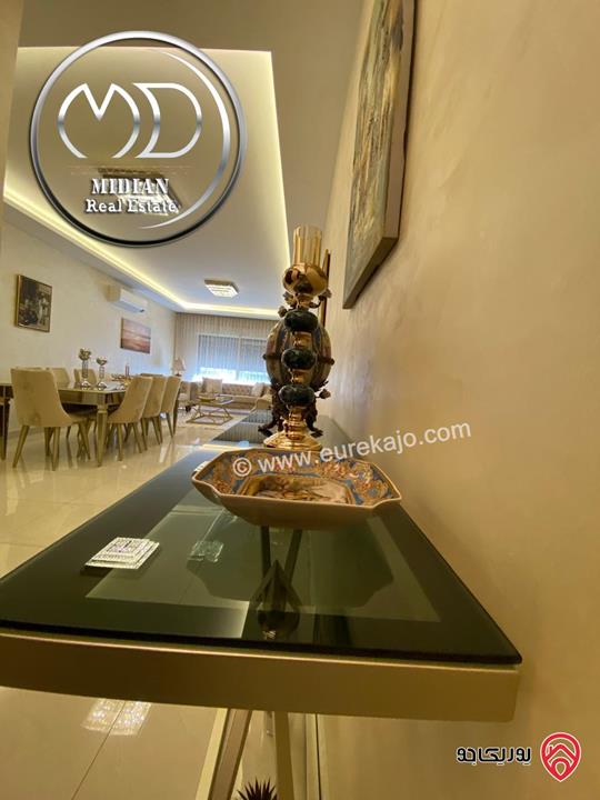 شقة للبيع في عمان - خلدا مساحة 180م طابق اول تشطيبات ديكورات سوبر ديلوكس بسعر مميز