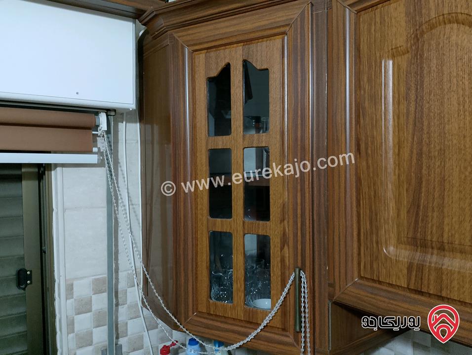 شقة طابق ثالث مساحة 128م للبيع في عمان - جبل المنارة قرب مسجد سليمان حرب