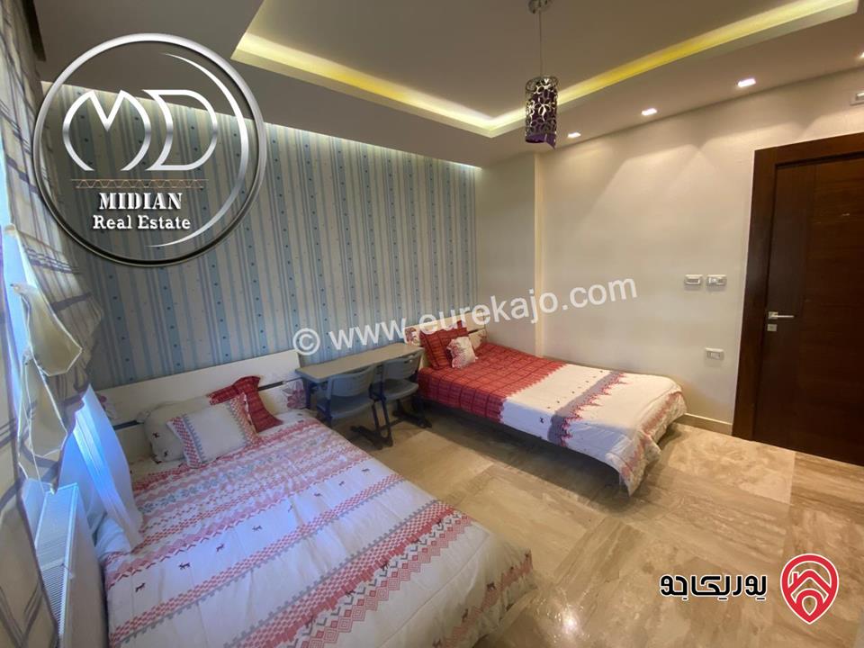 شقة مفروشة طابق أخير مع روف للايجار في عمان - خلدا - العوجانية مساحة 320م مع تراسات تشطيبات ديكورات فاخرة اطلالة جميلة