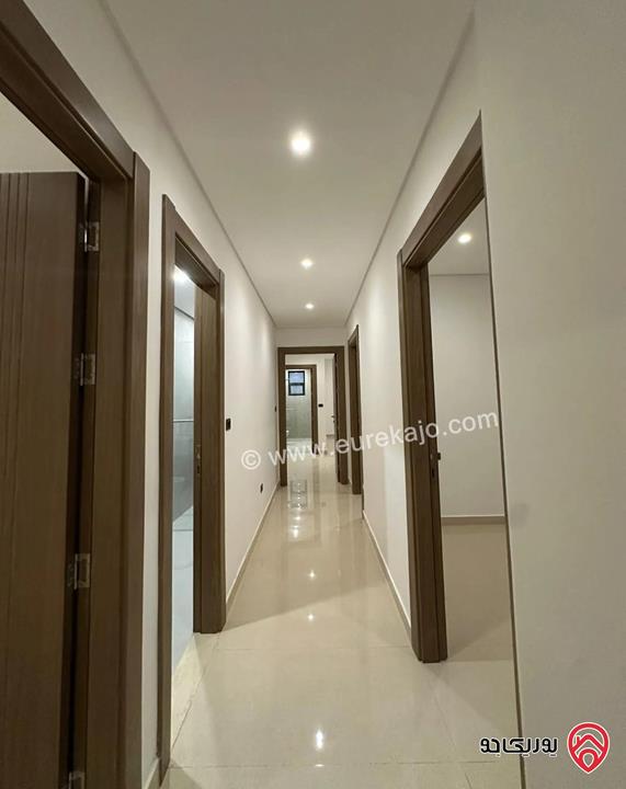 شقة فاخرة أرضية مساحة 205م للبيع في عمان - الظهير