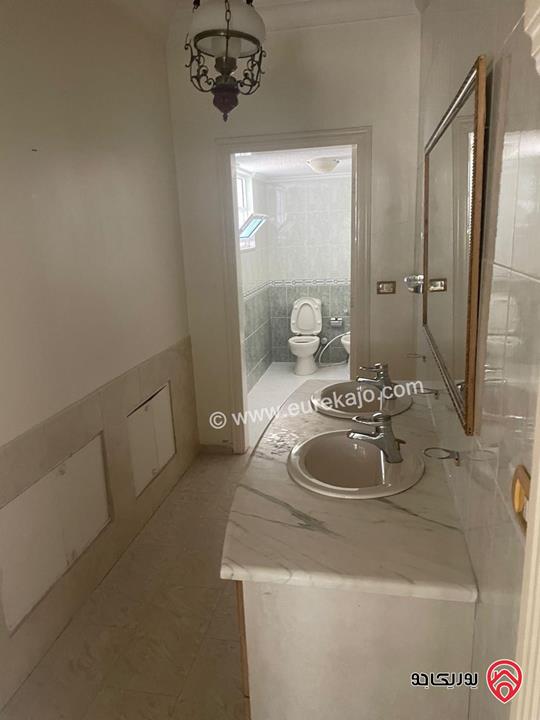 فيلا مساحة 559م على أرض 1 دونم للبيع في عمان - شفا بدران