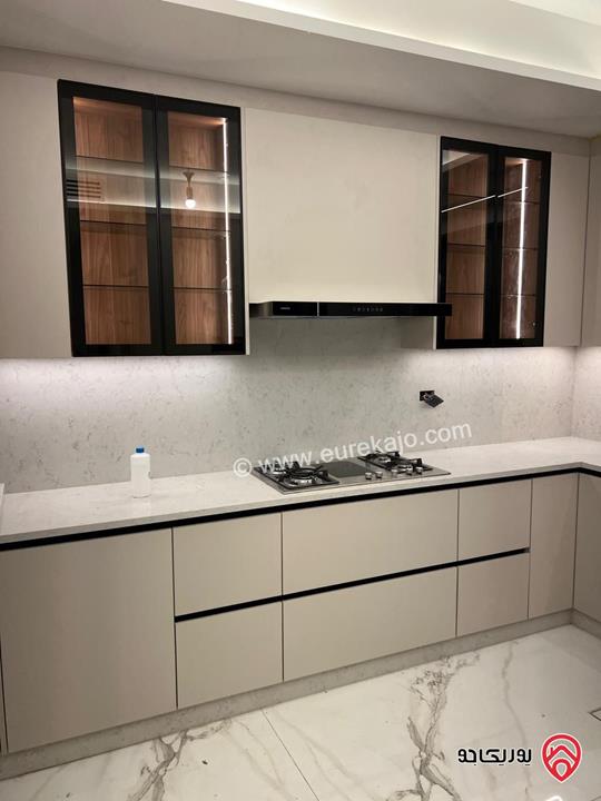 شقة مساحة 235م طابق ثالث للإيجار في عمان - منطقة الرابع