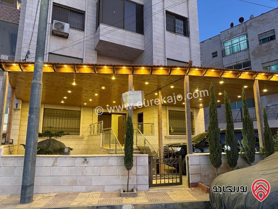 شقة ارضية مساحة 189م داخلي و 100م خارجي للإيجار في عمان - مرج الحمام 