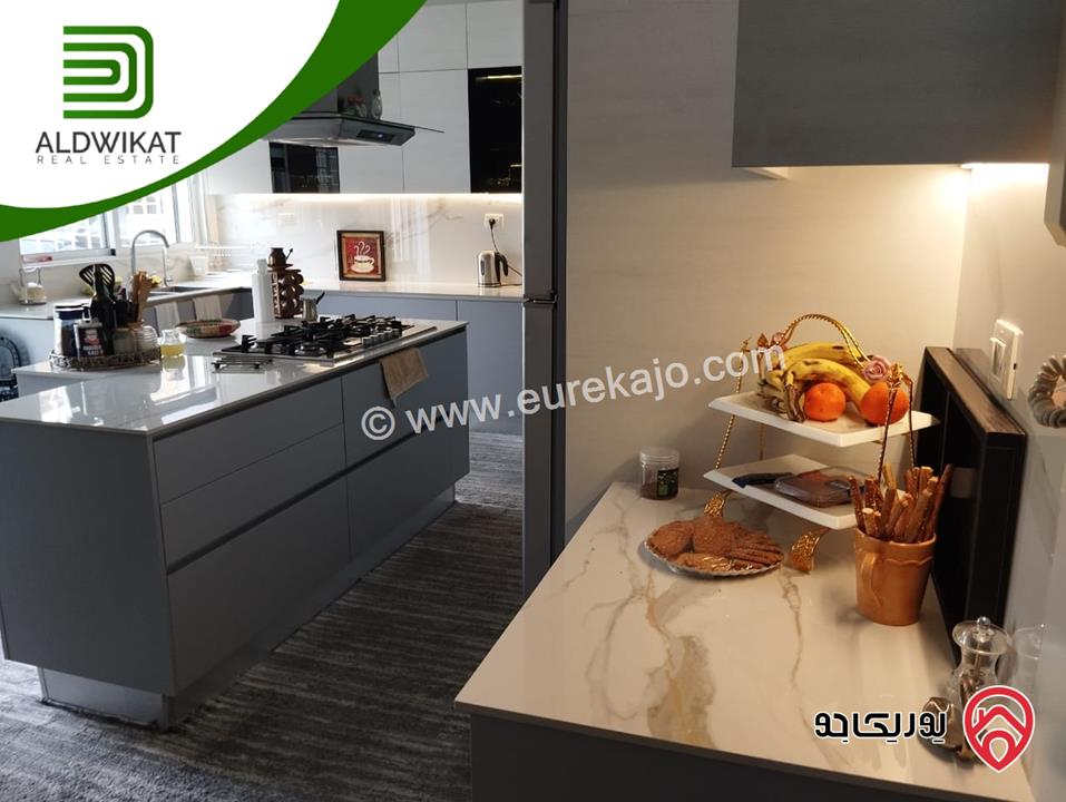 فيلا مساحة البناء 400م ومساحة الارض 430م ومساحة الحديقة 200م للايجار في عمان - ام السماق