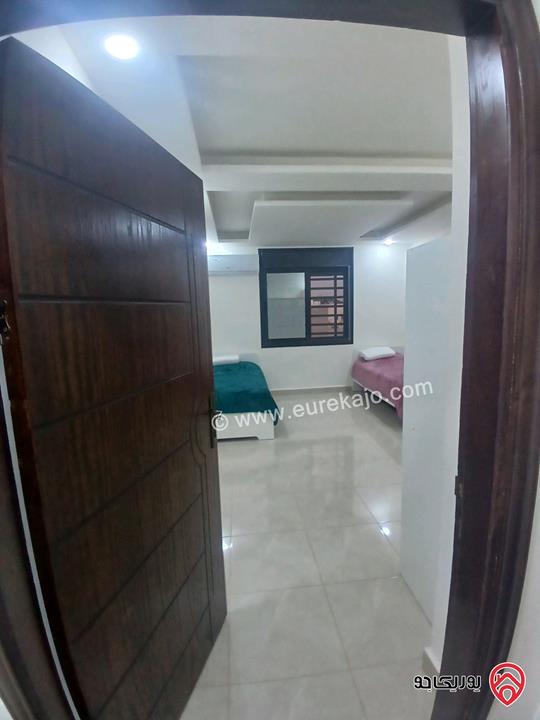 شقة سوبر ديلوكس مساحة 110م طابق اول فني للبيع في اربد - قرب قصر العوادين